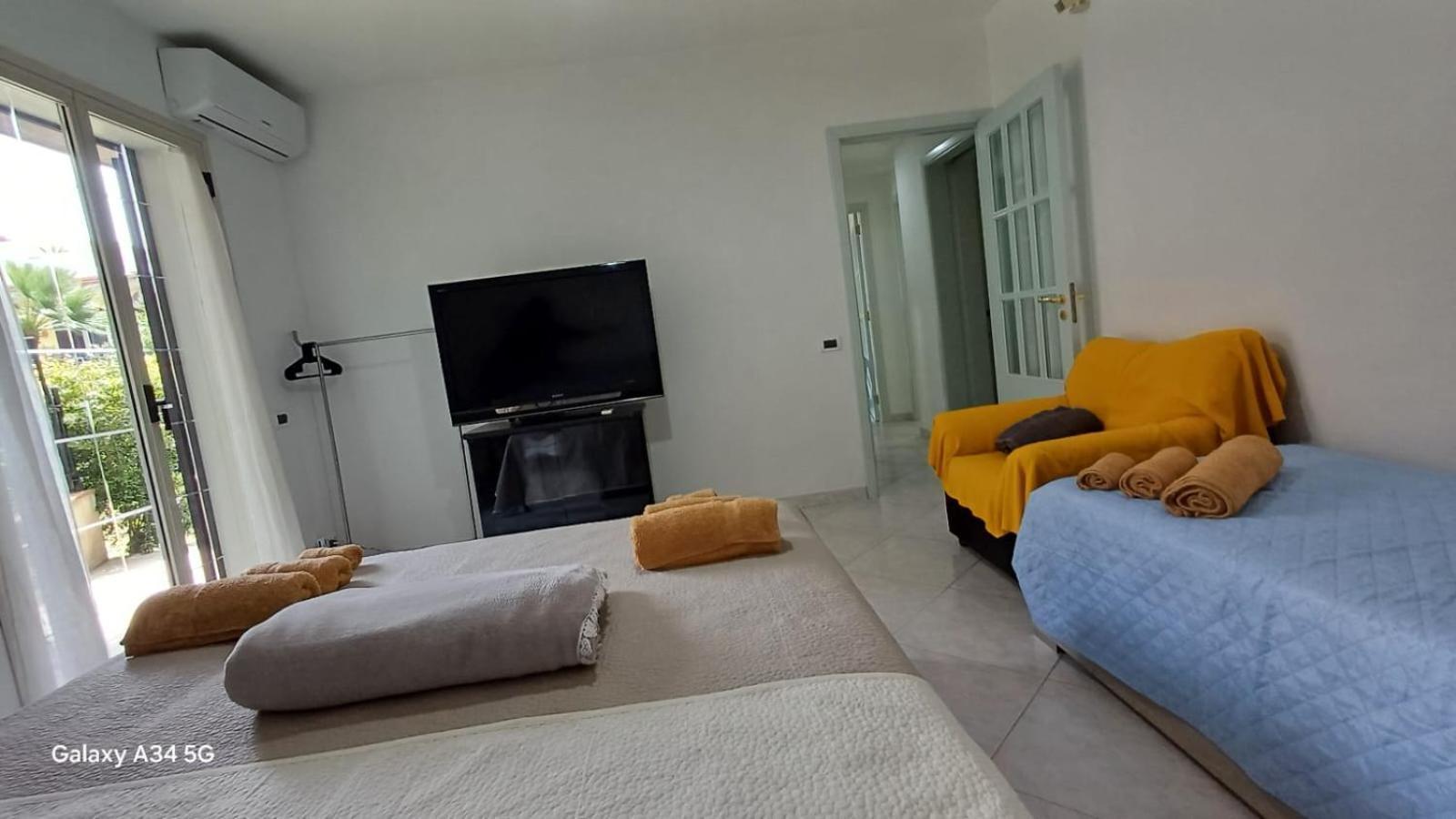 Casa Vacanze Aml Mascali Eksteriør bilde